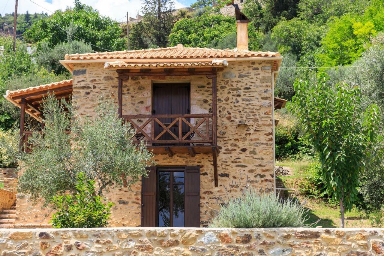 منزل الضيف أسبرطة  في Luxury House In The Hills المظهر الخارجي الصورة